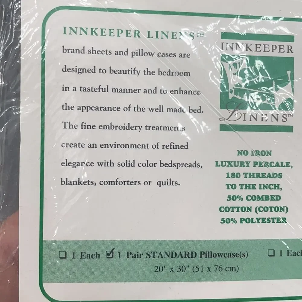 Innkeeper vintage Christmas bear in sleigh  standard pillowcases NWT cotton poly